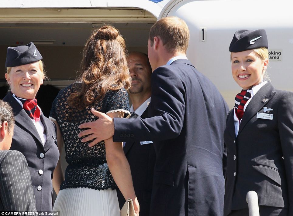 prince william and kate leave los angeles after tour of u.s. and canada 2011